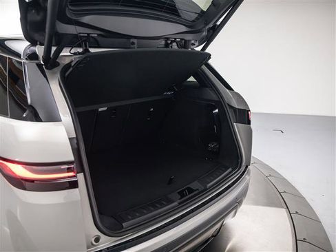 New 2026 Land Rover Range Rover Evoque S image 32