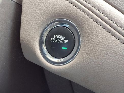 Certified 2017 Chevrolet Cruze Premier image 12