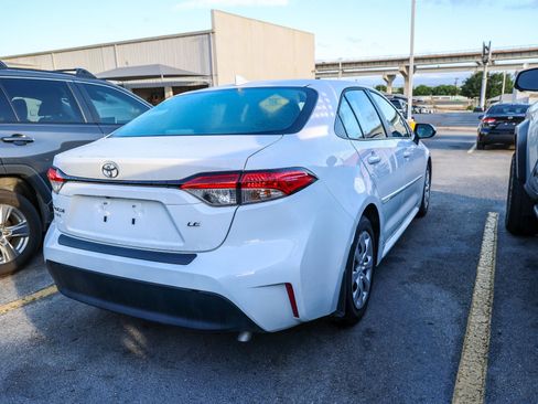 Used 2026 Toyota Corolla LE FWD image 8