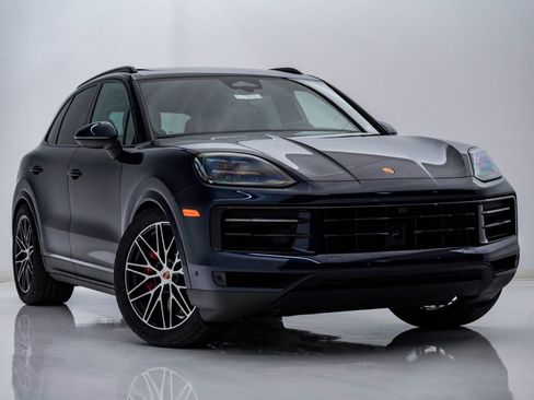 New 2026 Porsche Cayenne S image 8