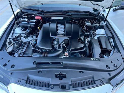 Used 2024 Lexus IS 500 image 10