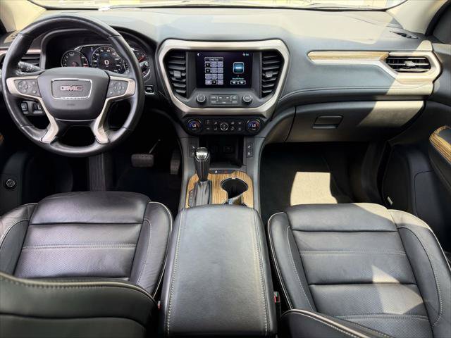 Used 2017 GMC Acadia Denali w/ Technology Package AWD/4WD image 16