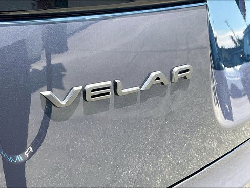 Certified 2025 Land Rover Range Rover Velar Dynamic SE AWD/4WD image 9