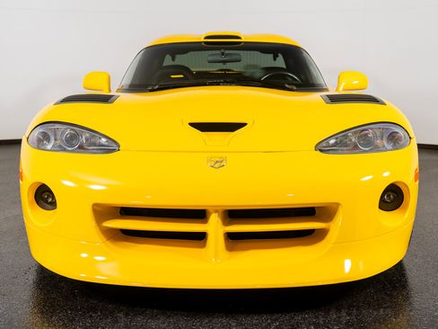 Used 2001 Dodge Viper GTS image 21