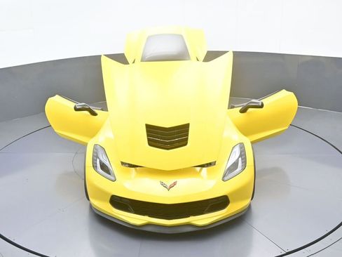 Used 2019 Chevrolet Corvette Grand Sport w/ Carbon Flash Badge Package image 59