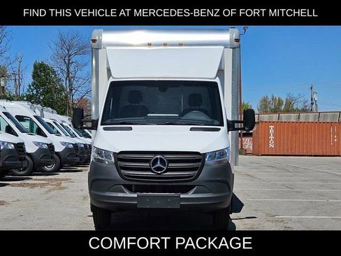 New 2024 Mercedes-Benz Sprinter 4500 image 2