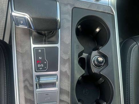 Used 2024 Audi A6 Premium Plus image 32