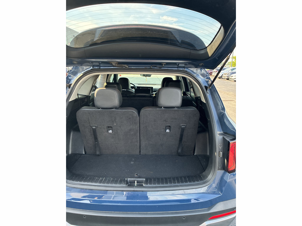 Used 2025 Kia Sorento S FWD image 9