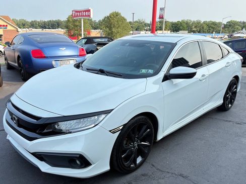 Used 2019 Honda Civic Sport image 4