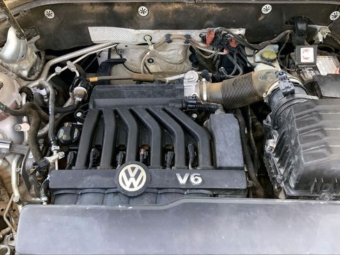 Used 2018 Volkswagen Atlas SEL AWD/4WD image 33