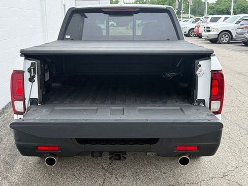 Used 2026 Honda Ridgeline Black Edition image 9