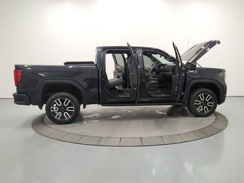 Used 2023 GMC Sierra 1500 AT4 w/ AT4 Premium Package AWD/4WD image 16