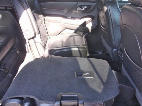 Used 2020 Chevrolet Traverse LT w/ LT Premium Package image 32
