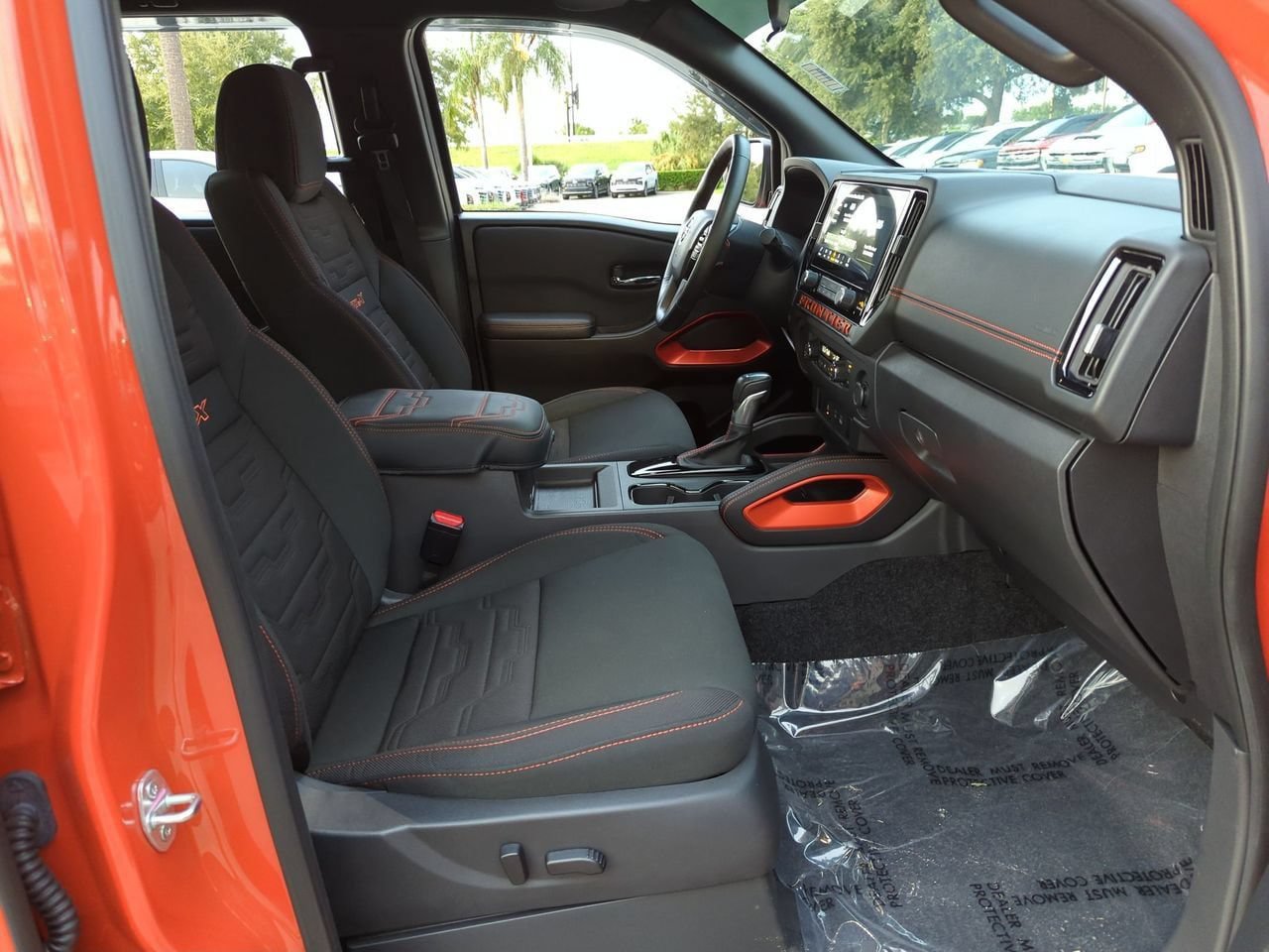 Used 2025 Nissan Frontier Pro-X RWD image 23