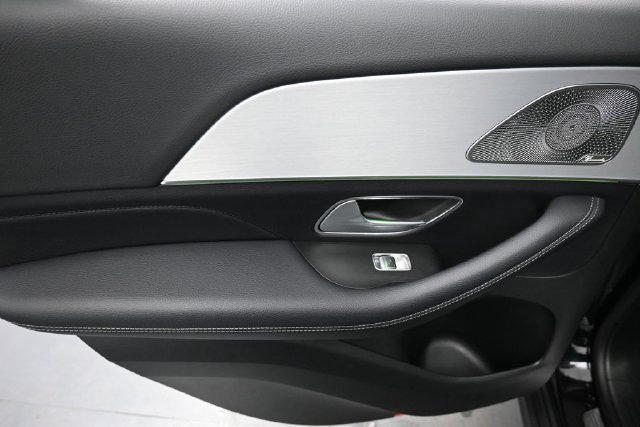 Used 2025 Mercedes-Benz GLE 350 4MATIC image 21