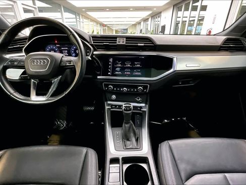 Used 2020 Audi Q3 2.0T Premium w/ Convenience Package image 16