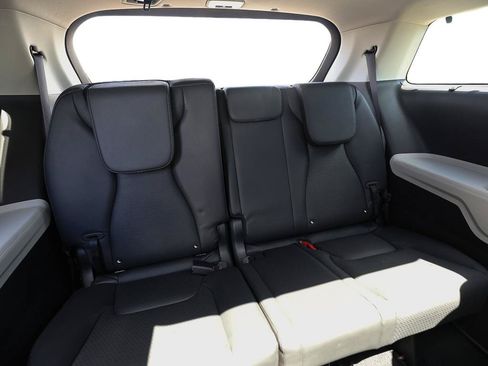 Certified 2024 Kia Carnival SX Prestige FWD image 25