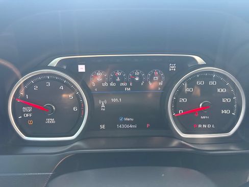 Used 2019 Chevrolet Silverado 1500 High Country w/ Trailer Camera Package AWD/4WD image 19