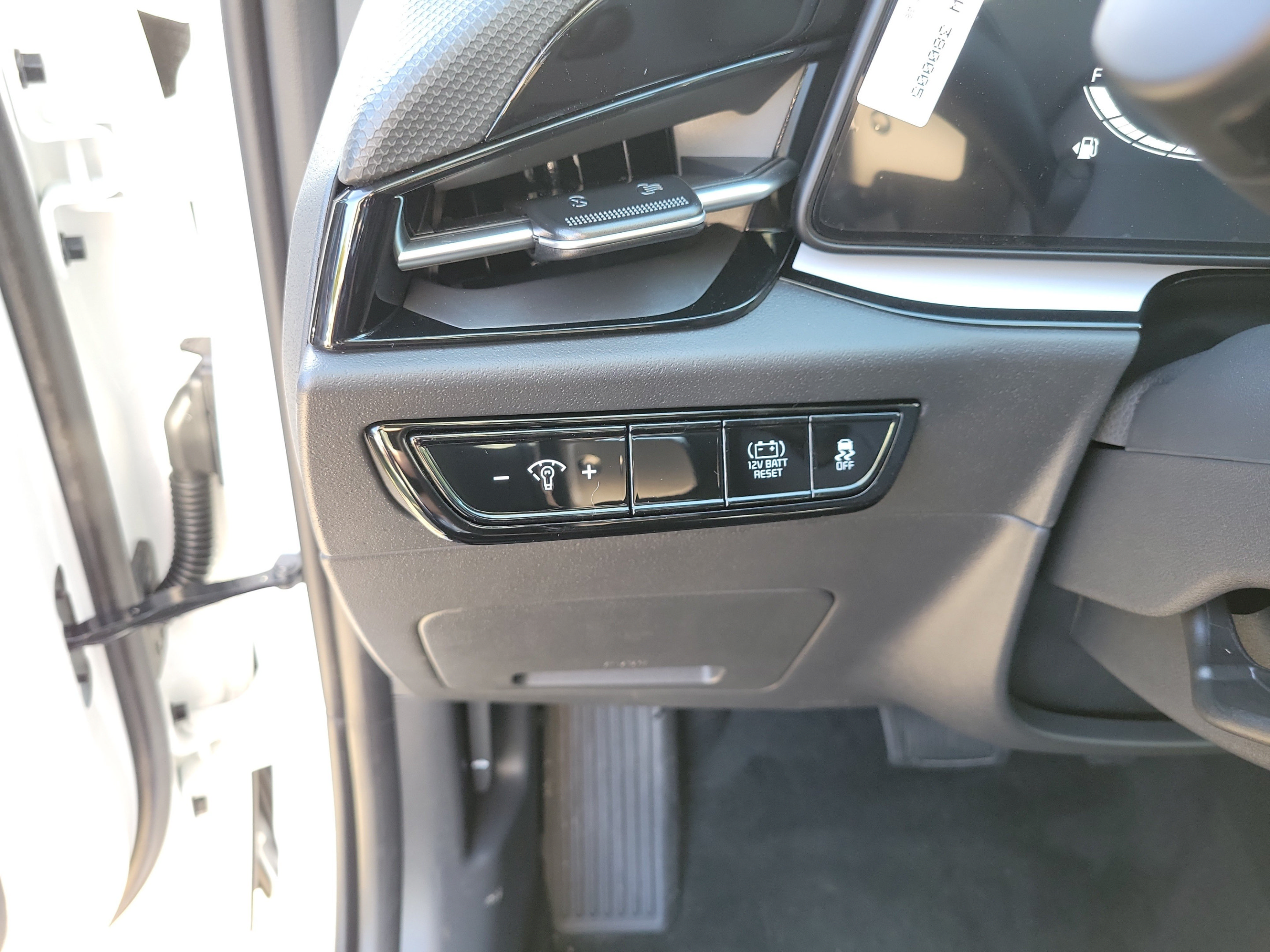 New 2026 Kia Niro EX FWD image 26