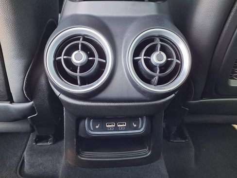 Used 2023 Alfa Romeo Stelvio Sprint RWD image 16