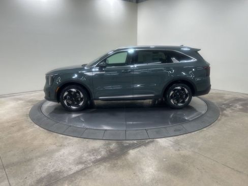 New 2025 Kia Sorento EX image 8