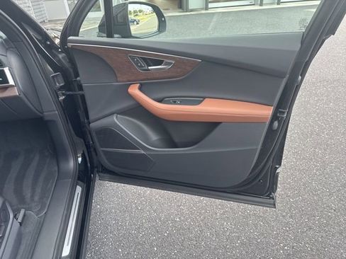 Used 2025 Audi Q7 3.0T Premium Plus image 9