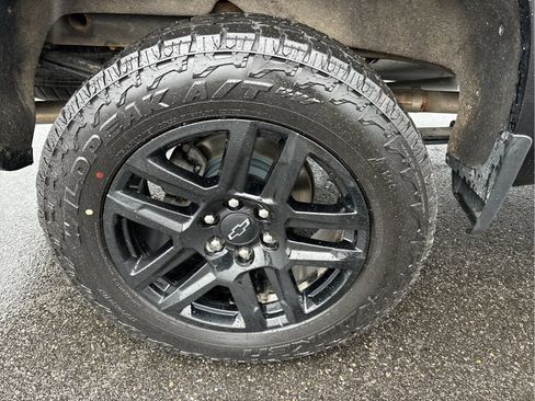 Certified 2022 Chevrolet Silverado 1500 RST w/ Rally Edition AWD/4WD image 27