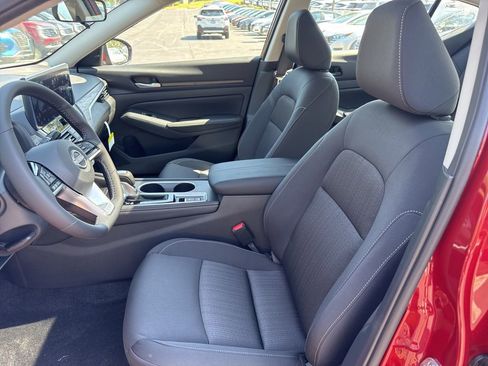 New 2025 Nissan Altima 2.5 SV w/ SV Premium Package image 8