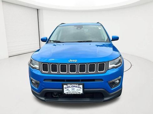 Used 2018 Jeep Compass Latitude w/ Popular Equipment Group AWD/4WD image 2