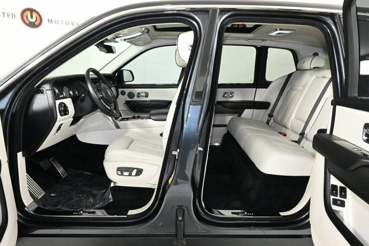 Used 2019 Rolls-Royce Cullinan AWD/4WD image 56