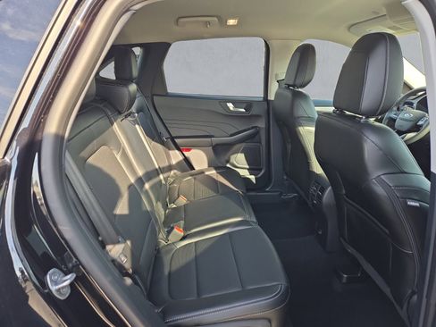 Certified 2022 Ford Escape SEL image 24