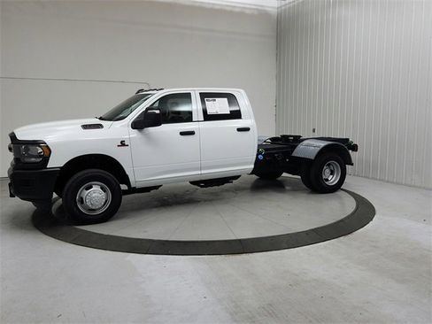 Used 2024 RAM 3500 Tradesman w/ Max Tow Package image 3