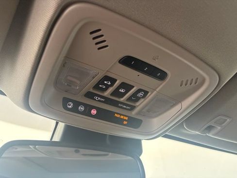 Used 2017 Buick LaCrosse Premium w/ Sun and Shade Package AWD/4WD image 9