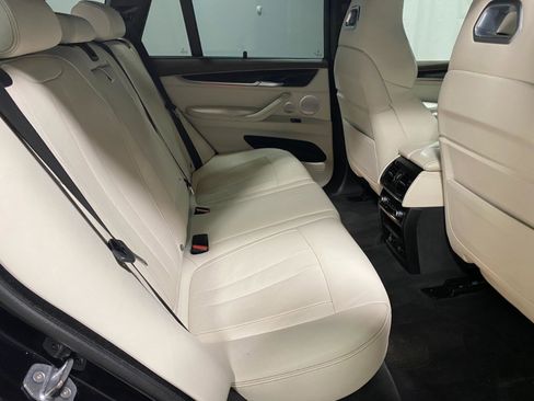 Used 2018 BMW X5 M image 21