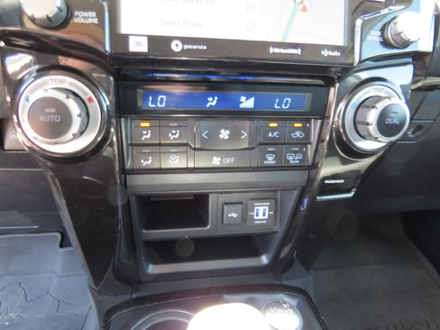Used 2024 Toyota 4Runner TRD Pro AWD/4WD image 23