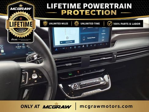 Used 2025 Lincoln Corsair Reserve AWD/4WD image 17