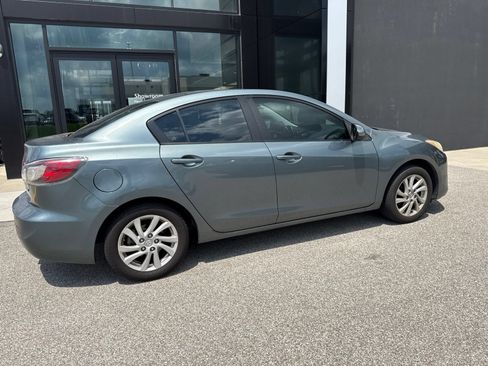 Used 2012 MAZDA MAZDA3 i Touring FWD image 3