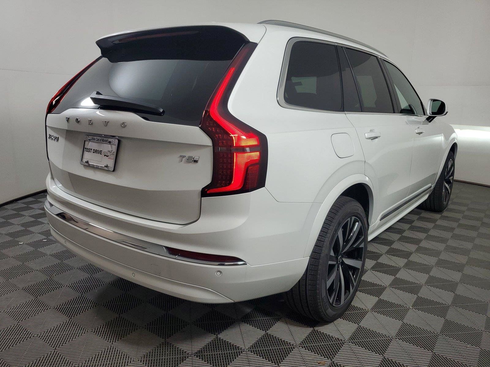 New 2026 Volvo XC90 T8 Core AWD/4WD image 6