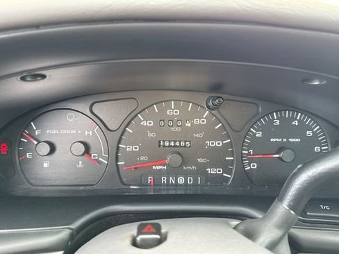 Used 2001 Ford Taurus SES image 26