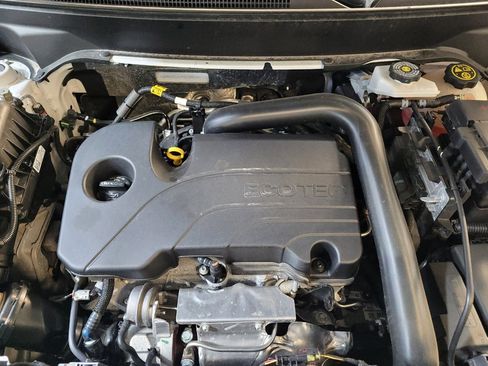 Used 2024 Chevrolet Equinox LT w/ LPO, Floor Liner Package FWD image 30