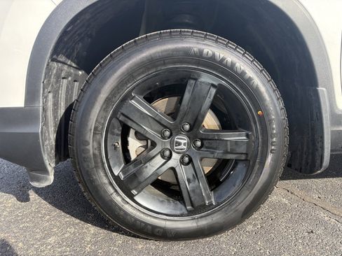 Certified 2021 Honda Ridgeline Black Edition image 25