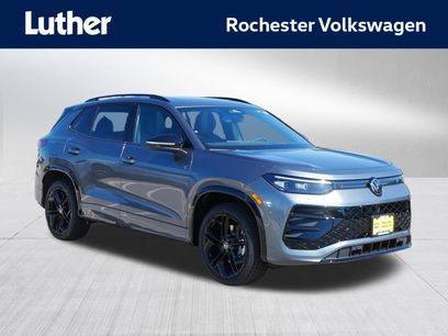 New 2025 Volkswagen Tiguan SE R-Line