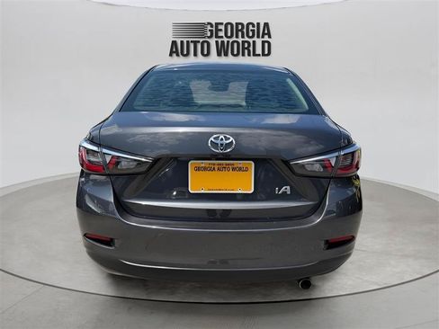 Used 2018 Toyota Yaris iA FWD image 11