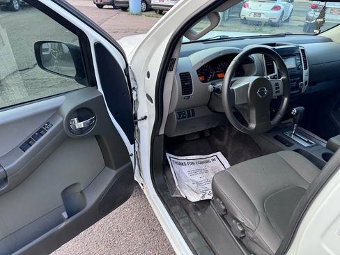 Used 2013 Nissan Xterra S w/ Value Package image 12