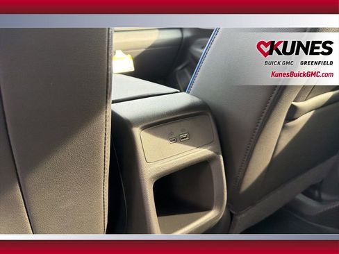 New 2026 Buick Envista Sport Touring w/ Convenience I Package FWD image 35