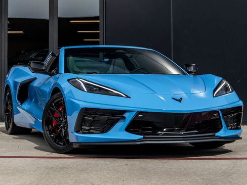 Used 2024 Chevrolet Corvette Stingray Preferred Conv w/ Z51 Performance Package image 2