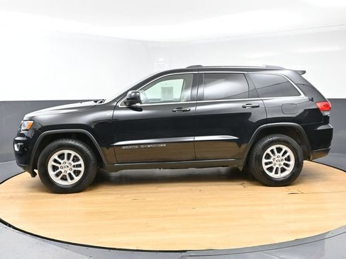 Used 2018 Jeep Grand Cherokee Laredo AWD/4WD image 6