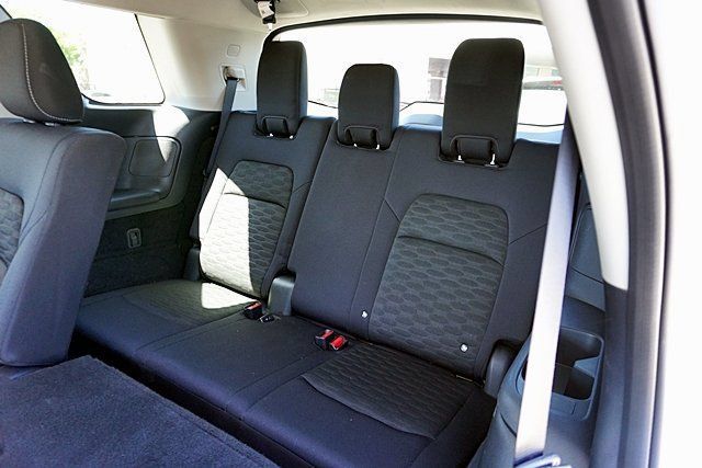 Certified 2023 Nissan Pathfinder SV w/ Black Appearance Package FWD image 25