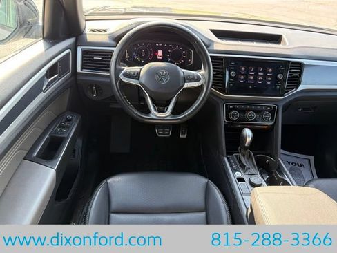 Used 2023 Volkswagen Atlas Cross Sport SEL R-Line AWD/4WD image 23