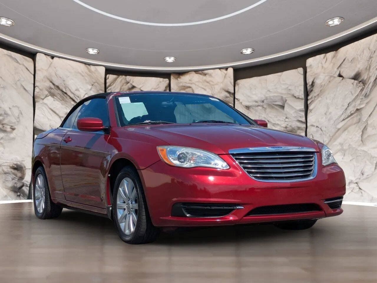 Used 2012 Chrysler 200 Touring FWD image 14